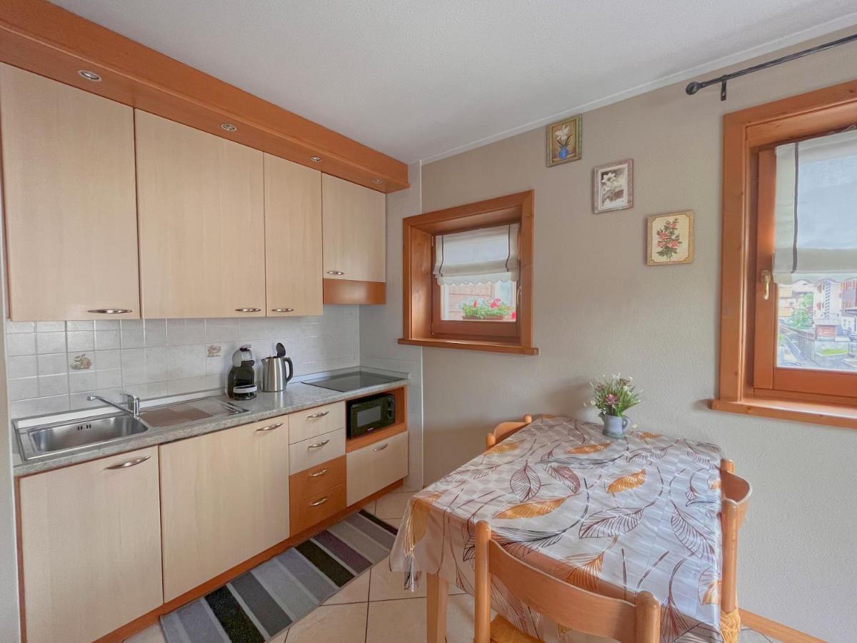 Skyrim Apartment - City Centre Λιβίνιο Εξωτερικό φωτογραφία